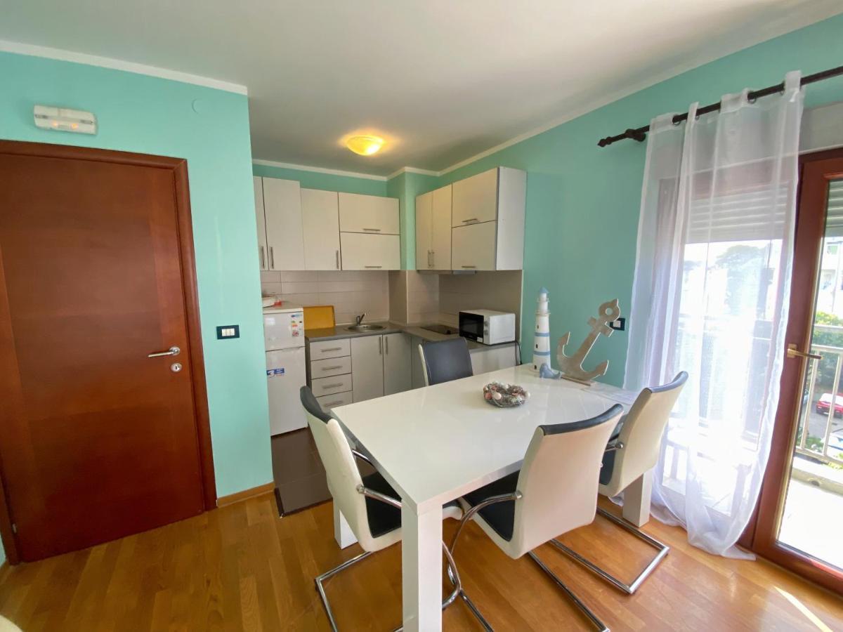 Apartment Center Adria バール エクステリア 写真